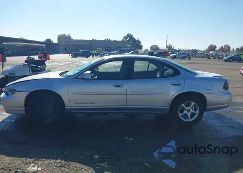 2002 Pontiac Grand Prix Se z USA, uszkodzony, nr VIN 1G2WK52J82F105381